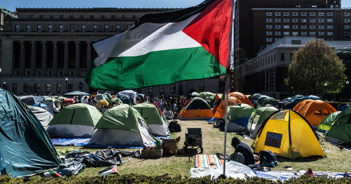 Faculdades dos EUA revisam regras sobre liberdade de expressão na esperança de conter manifestações anti-guerra