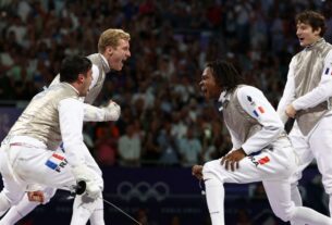 França derrota os EUA, atual medalhista de bronze, no florete masculino por equipes