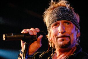 Jack Russell, vocalista e membro fundador da banda Great White, morre aos 63 anos