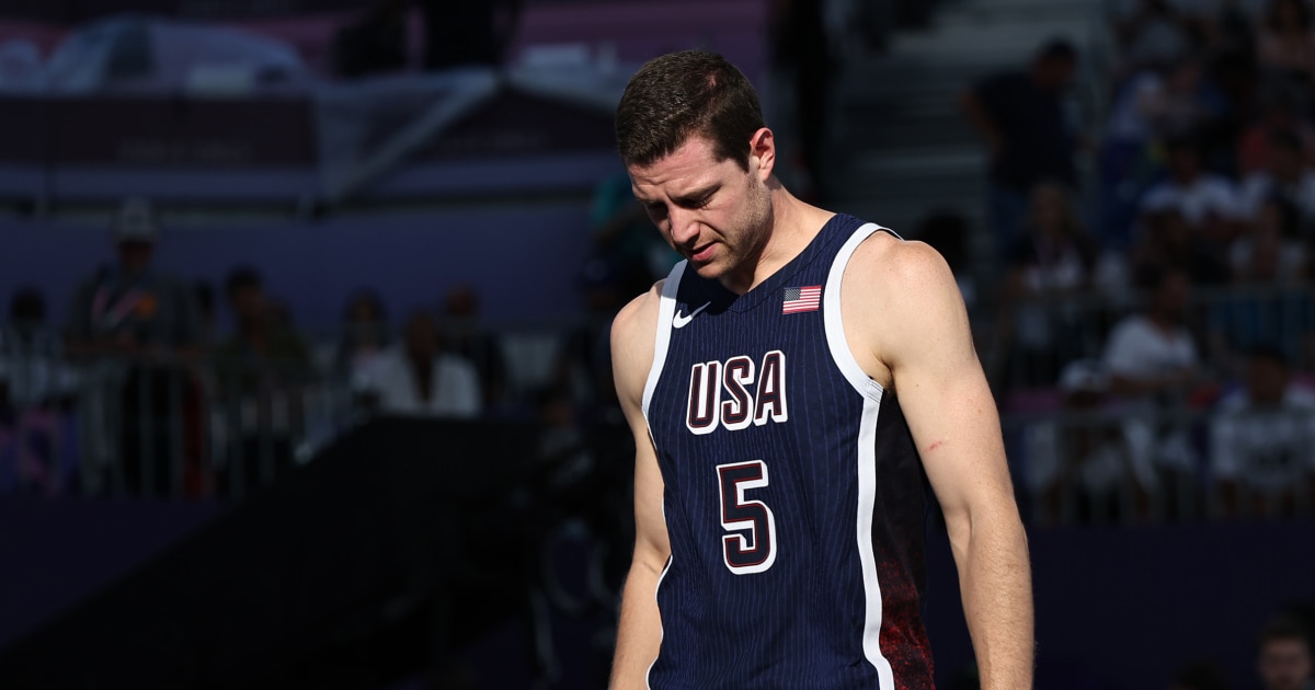 Jimmer Fredette, do basquete 3x3 dos EUA, rompe ligamentos e fica fora por 6 meses