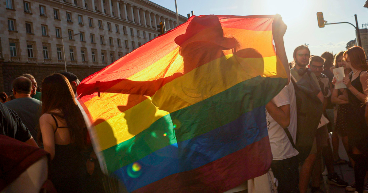 Manifestantes denunciam proibição da Bulgária de 'propaganda' LGBTQ nas escolas