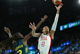 Mulheres dos EUA derrotam a Austrália e avançam para a medalha de ouro no basquete