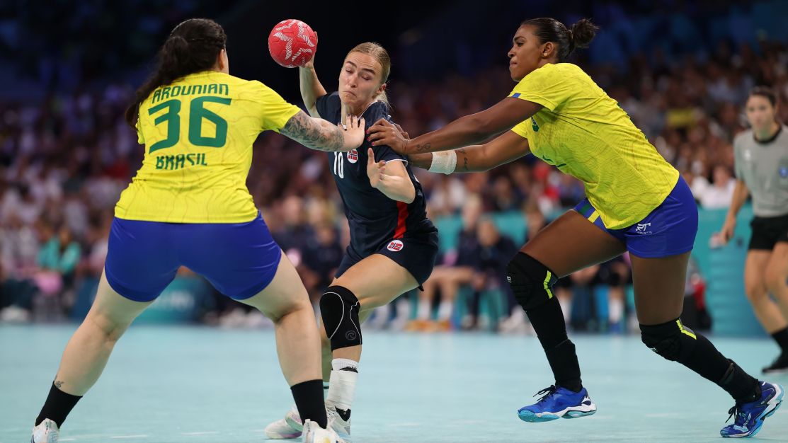 Noruega confirma favoritismo e elimina Brasil no handebol feminino