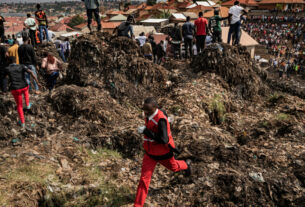 Número de mortos em deslizamento de terra em lixão de Uganda sobe para 13