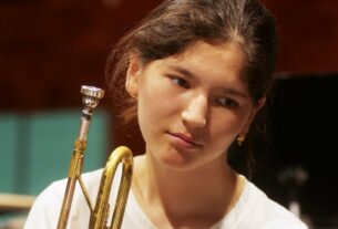 O Talibã tentou silenciar músicos. Agora alguns estão tocando no Carnegie Hall.