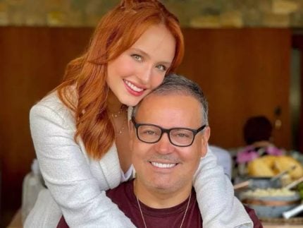 Pai de Larissa Manoela atualiza rede social com homenagem dela no Dia dos Pais