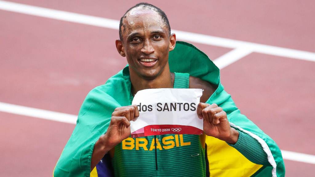 Paris 2024: Alison dos Santos estreia nos 400 metros com barreiras