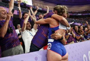 Paris 2024: Francesa pede namorado em casamento após quebrar recorde