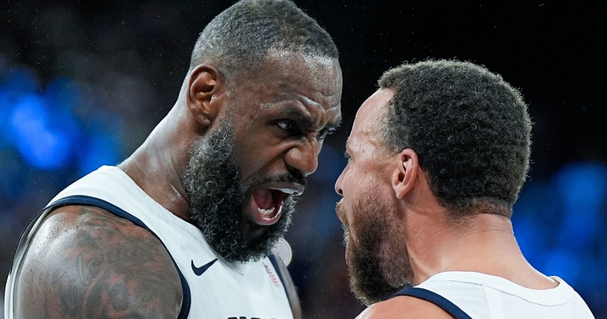 Seleção masculina de basquete dos EUA usa grande quarto período para vencer a Sérvia