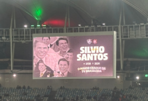 Silvio Santos é homenageado durante partida do Fluminense e Corinthians no Maracanã