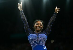 Simone Biles parece dar uma alfinetada em Trump após vitória olímpica