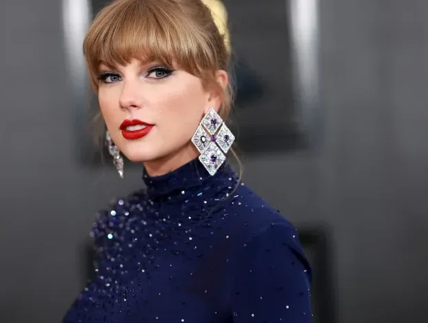 Taylor Swift encontra familiares das vítimas de ataque terrorista