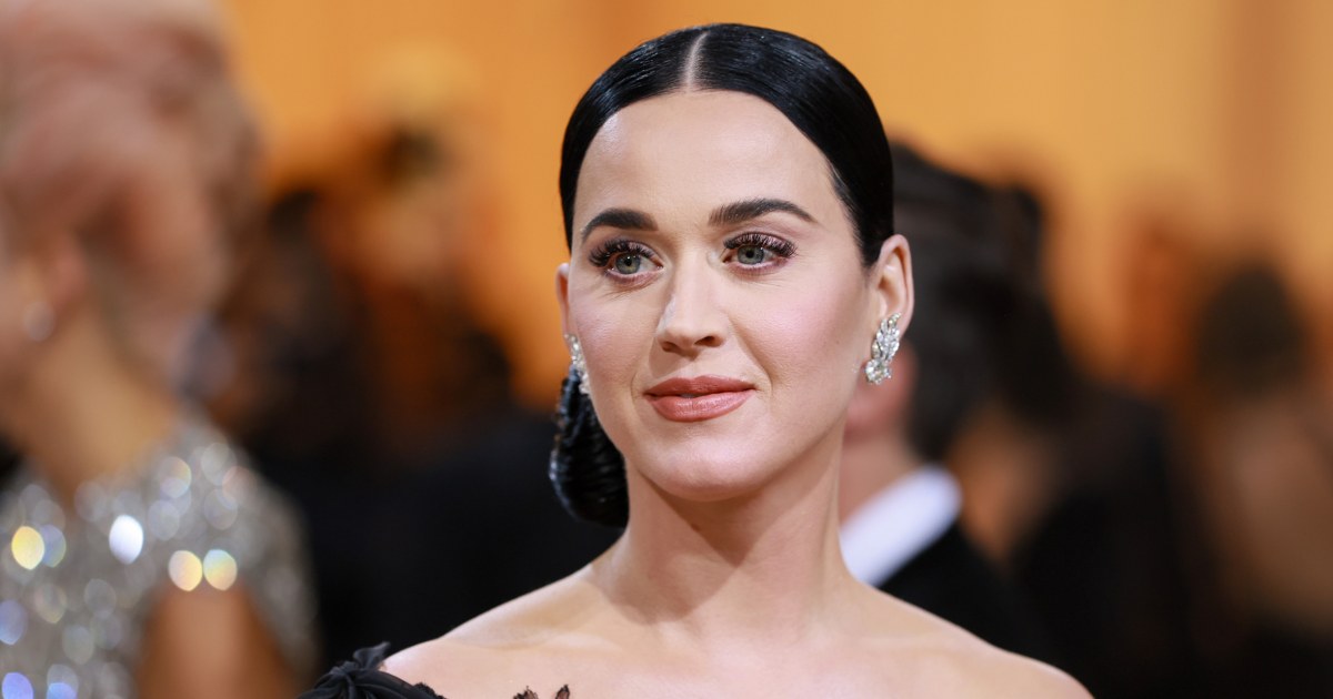 Vídeo de Katy Perry é investigado por filmagem em dunas de areia protegidas na Espanha, gravadora nega irregularidades