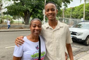 Nervosismo de candidatos e apoio familiar marcam segundo dia do Enem em Salvador | Bahia